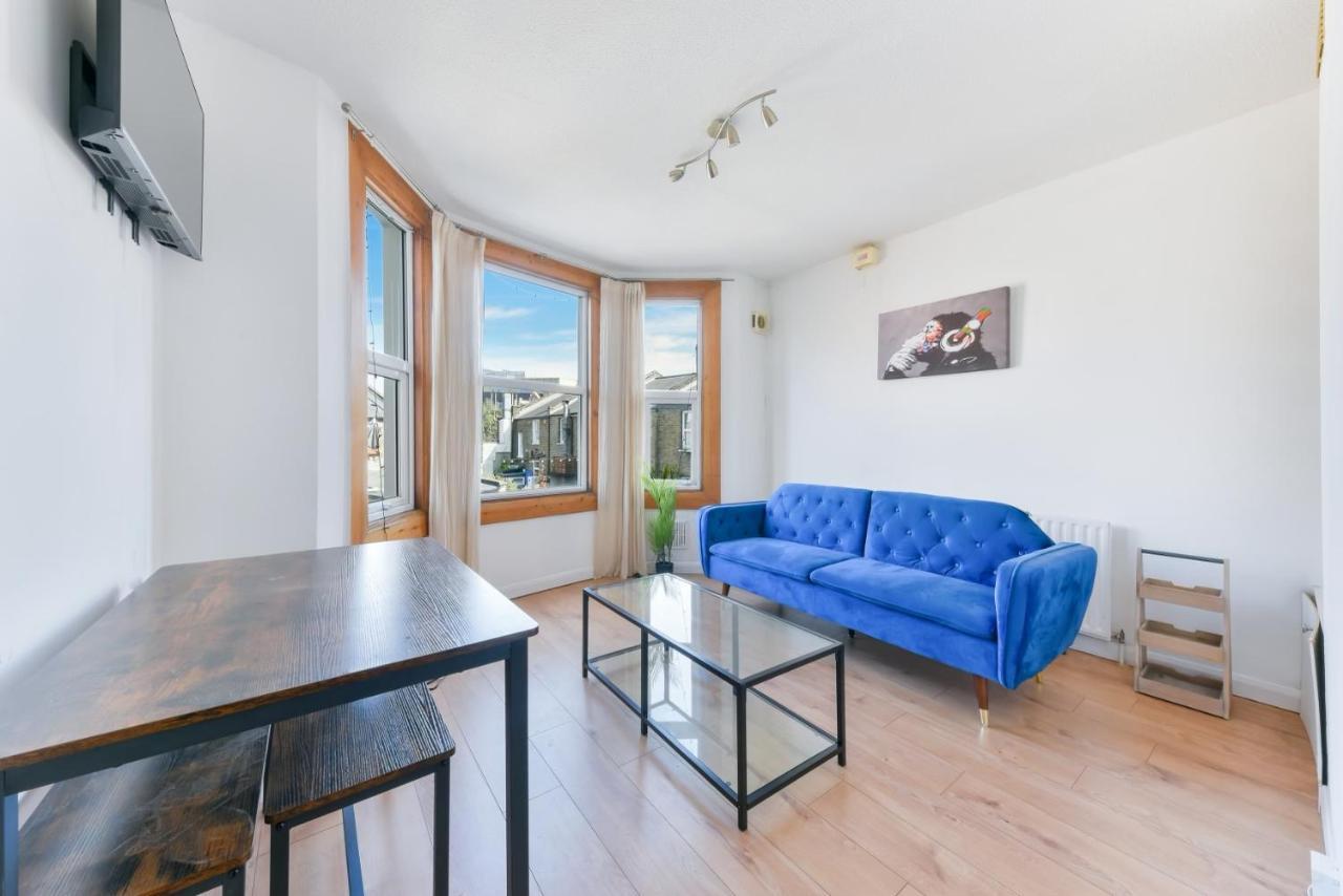 Cozy 1-Bed Apartment In Brixton London Bagian luar foto