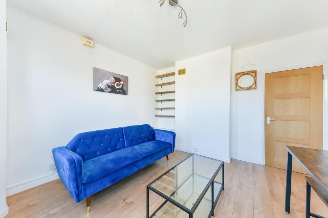 Cozy 1-Bed Apartment In Brixton London Bagian luar foto